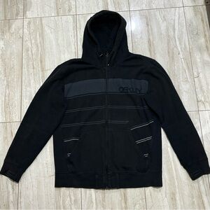 Vintage Oakley Men's Black Hoodie Sweater